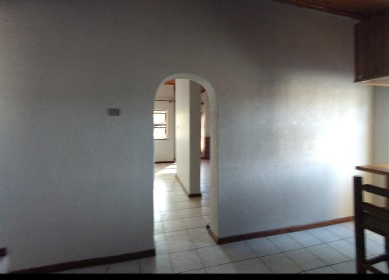 To Let 3 Bedroom Property for Rent in Protea Heights Western Cape